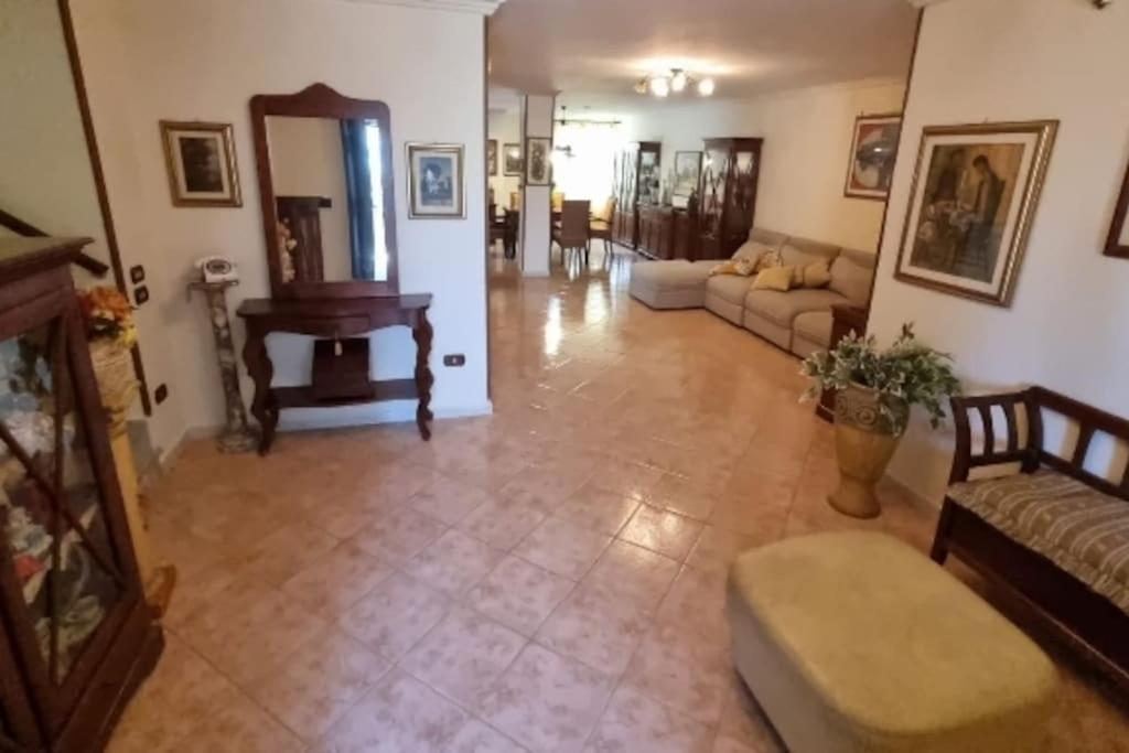 Villa Rita Giugliano In Campania Exterior foto